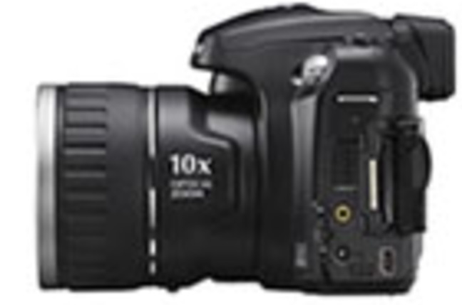 Fuji FinePix S5600 Zoom