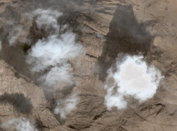 Pictures Of Jesus In The Clouds. Cloud Jesus seen over Mount