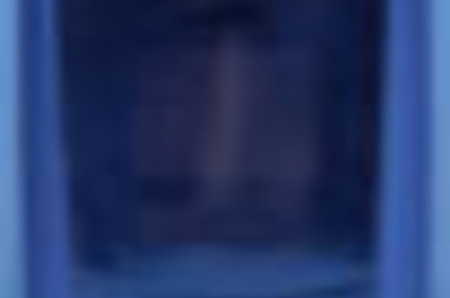 LG_clamshell_Fcc_front_SM