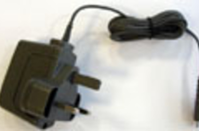 Nintendo_charger_SM