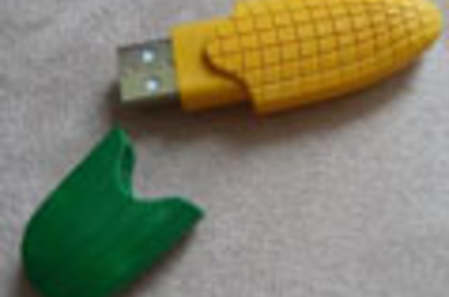 Corn_flash_drive_SM