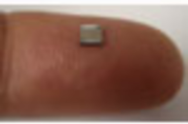 Worlds_smallest_fuel_cell_SM