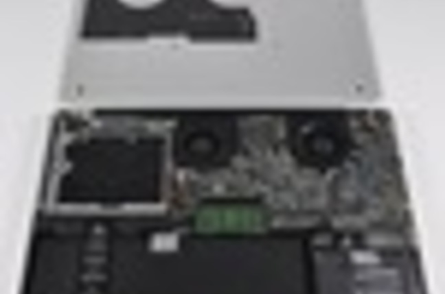 17in MacBook Pro disassembled