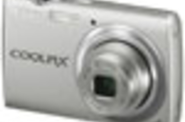 Nikon_coolpix_S225_SM