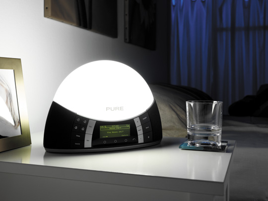 http://regmedia.co.uk/2010/11/26/pure_twilight_alarm_clock_radio_3.jpg