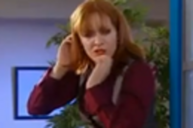 jen_it_crowd
