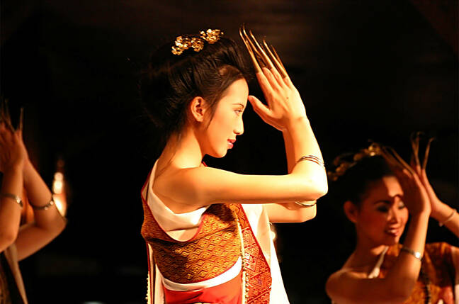 thai_dancer.jpg?x=648&y=429&crop=1