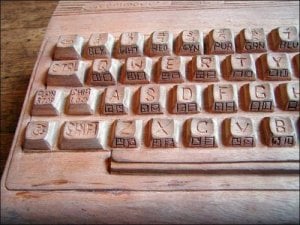 That wooden Commodore 64 keyboard in full