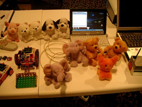 Furry robots that plug into your USB port and are shaped like animals