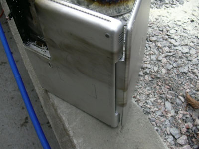 apple powerbook g4 fire damage - image courtesy of itavisen.no