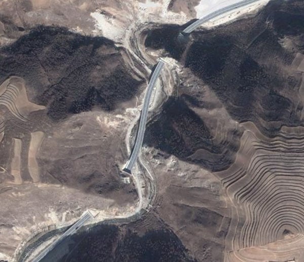 Tunnels on the Qinghai-Tibet highway