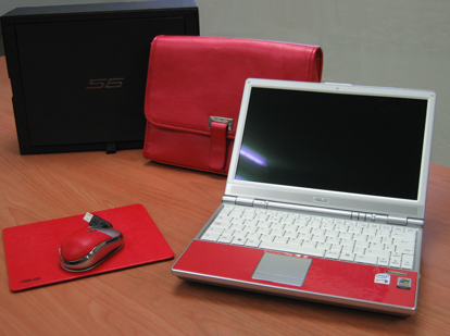 Asus' unique red (nose) SF6 laptop