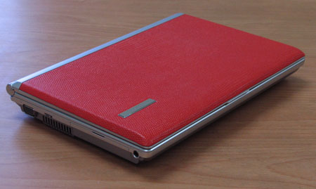 Asus' unique red (nose) SF6 laptop