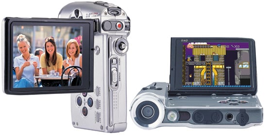 DXG-589V camcorder