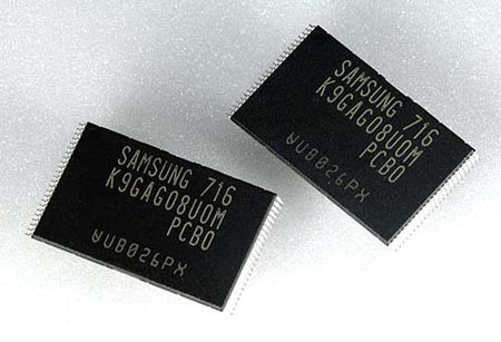 Samsung 51nm 16Gb Flash chips