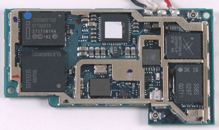 Apple's iPhone in bits - image courtesy ifixit.com