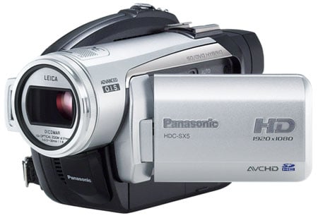 Panasonic zooms in on HD camcorder market • The Register