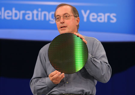 Otellini with wafer - IDF 2007