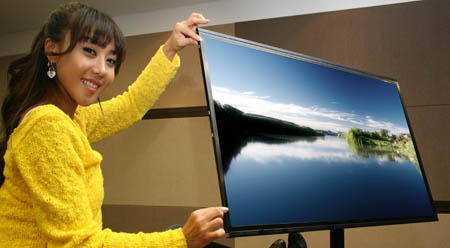 Samsung's 1cm-thick LCD TV