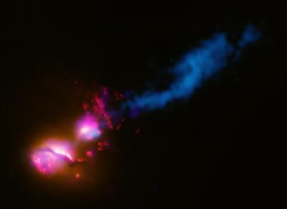 Image of 3C321. Photo: NASA