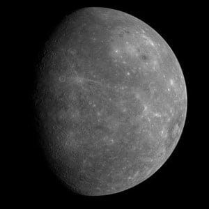 Messenger photo of Mercury's hitherto unseen side. Image: NASA