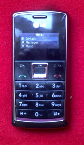 LG's not-a-brick KT610 phone
