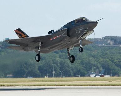 The F-35B on its first flight