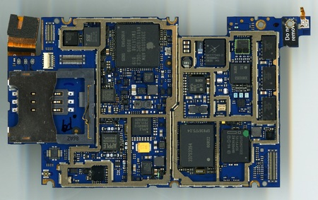 iFixit 3G iPhone strip-down
