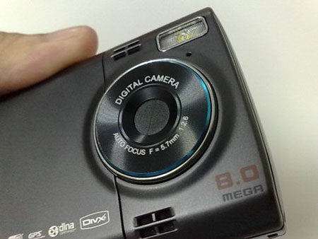 Samsung_i8510_01