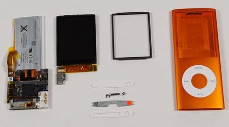 Apple iPod Nano in pieces