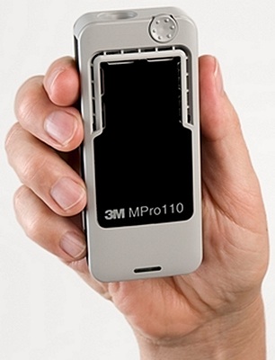 3M MPro 110 micro projector
