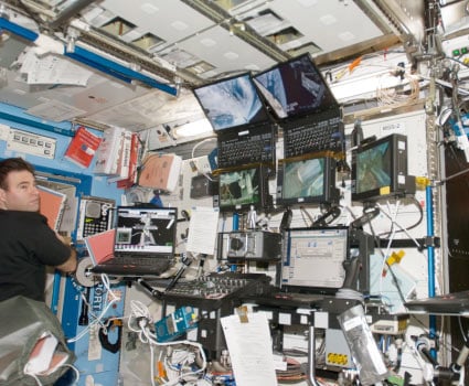 Greg Chamitoff in the ISS's Destiny lab