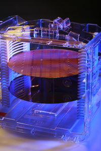 Intel's 80-core teraflop wafer