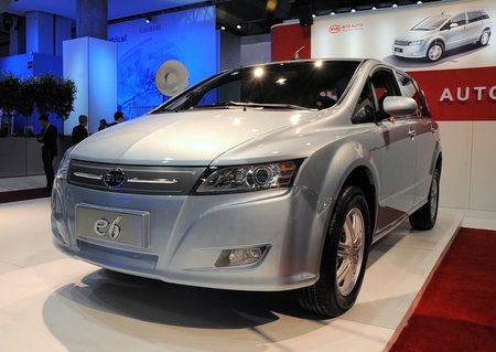 BYD E6