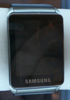 Samsung_wristwatch_01