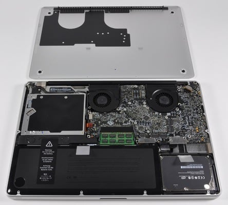 17in MacBook Pro disassembled
