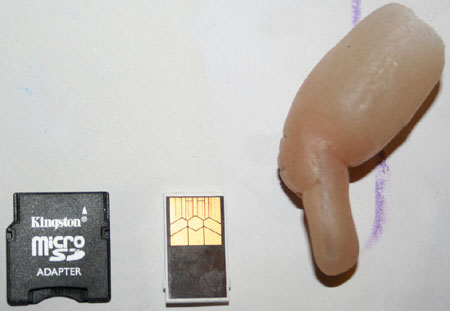 USB_finger_bloke_01