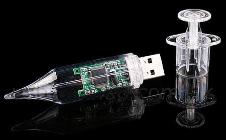 Brando_USB_syringe_02