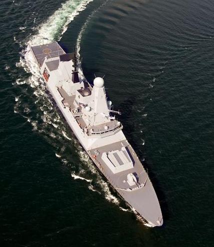 HMS <em>Daring</em> during sea trials