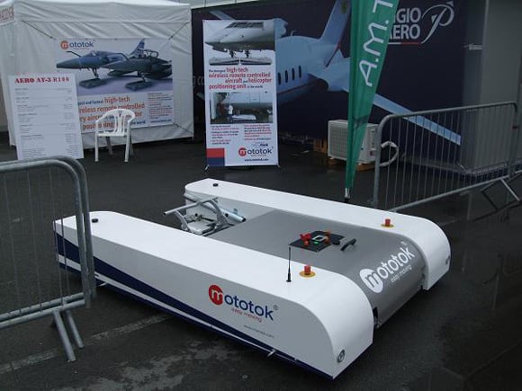 Remote controlled aircraft ground handling equipment at Paris Airshow 09
