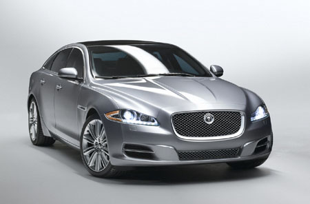 2010jaguarxj_abh000