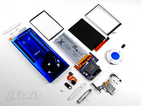 Fifth-generation iPod nano take-apart photo