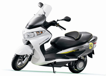 suzuki_burgman_fuelcellscooter