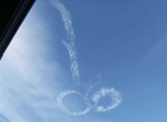 Aircraft vapour trails in form of penis
