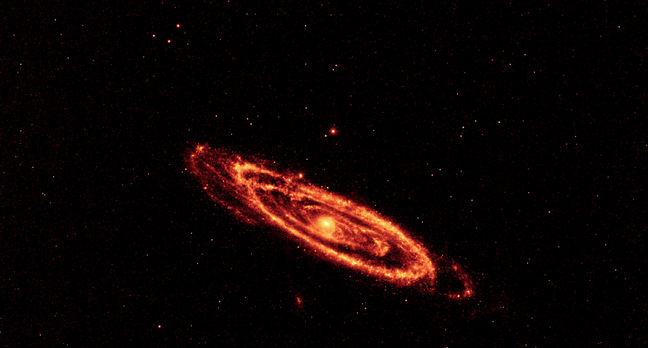 Andromeda at 12 and 22 microns. Pic: NASA