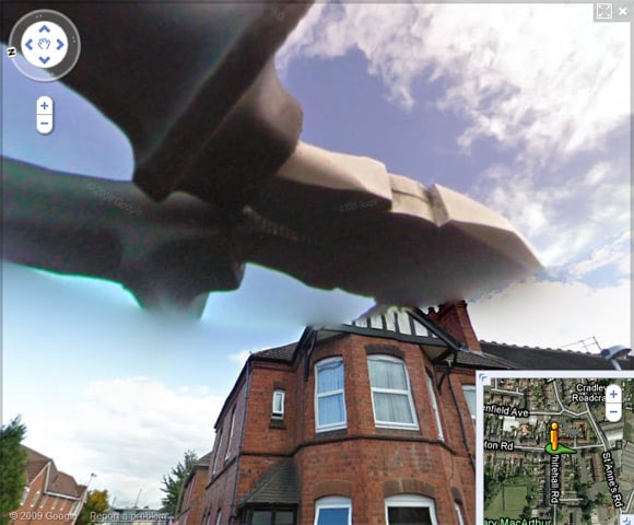 Giant pliers in the sky on Street View