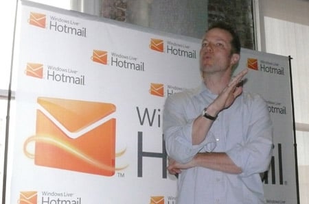 Microsoft's Chris Jones previews next hotmail