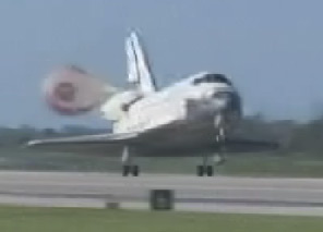 Atlantis landing today. Pic: NASA TV