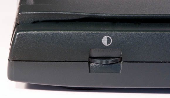 Newton MessagePad 120 - contrast dial