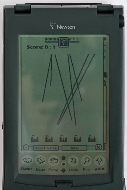 Newton MessagePad 120 - 'Bombs Away' game screenshot